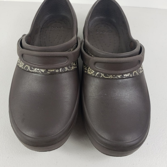 Crocs Woman's slip on mules brown Sz 7 - Picture 12 of 12